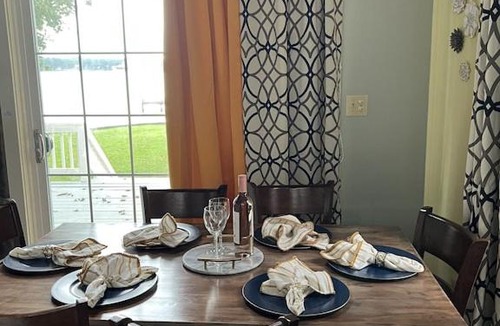 Milledgeville Villa | Luxury Lakefront property