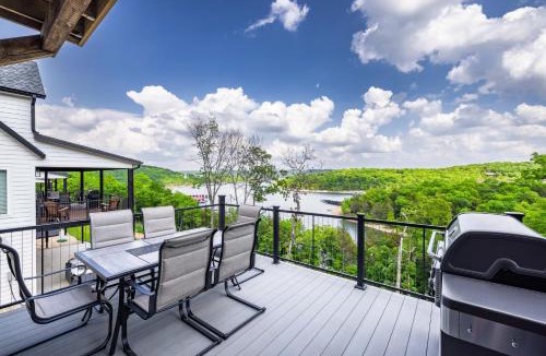 Kimberling City House | Luxury Lakefront Villa - Over 30 FREE amenities included!