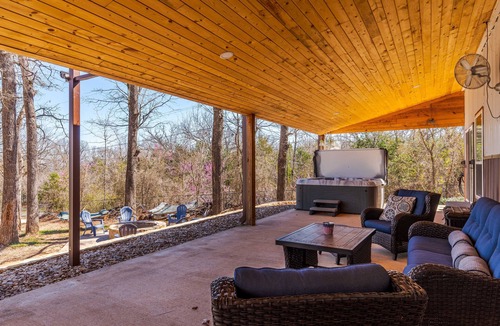 Pottsboro House | Luxury Lakehouse Private Group Getaway For The Whole Family