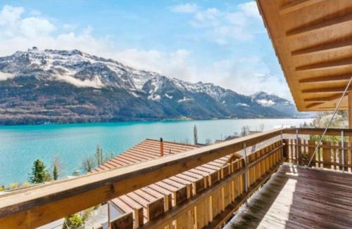 Niederried bei Interlaken Ski Chalet | Luxury Lakeview Chalet with AC & SPA near Interlaken