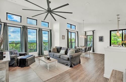Point Venture House | Luxury Lakeview Home w/Pool & Beach Access! - Not Active