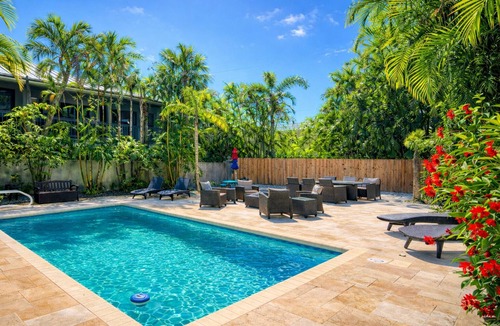Saint Armands Key House | Luxury Lido Key Getaway with heated saltwater pool on St Armand's Circle