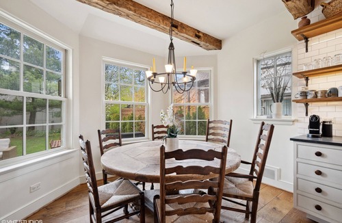 Evanston House | Luxury living in prime location