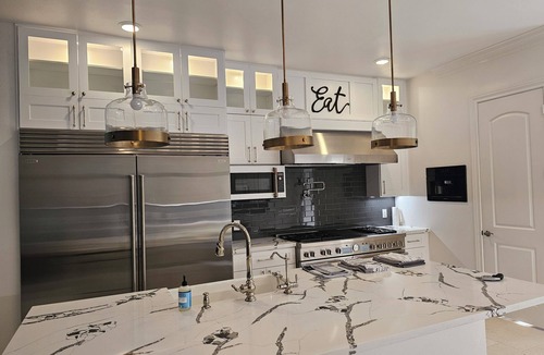 Grogan's Mill Villa | Luxury Living in The Woodlands