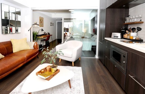 Midtown Toronto Apartment | Luxury Living in Yorkville Toronto