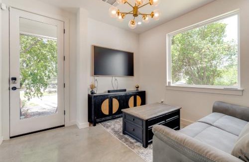 Rosewood House | Luxury Living Minutes From Downtown!