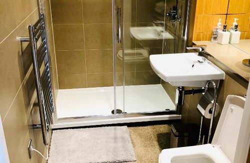 Moffat Apartment | Luxury Lodge Excel London