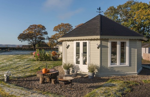 Fintry Cabin | Luxury lodge