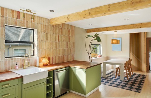Little Forest Hills House | Luxury Lodge, Heated Magnesium Pool, Sauna & Cold Plunge