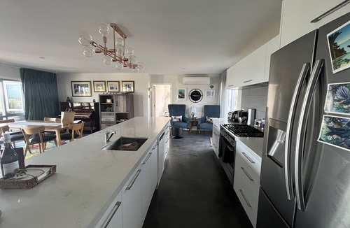 Langs Beach House | Luxury Lodge House