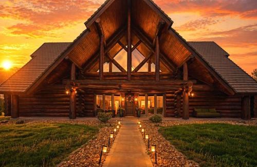 Greenwood House | Luxury Lodge l Guest House l Sleeps 14 l World Cup