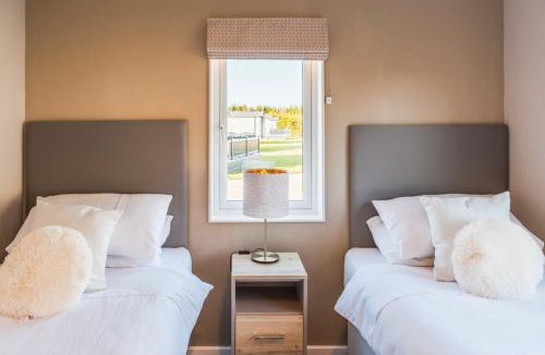 Ryde Apartment | Luxury lodge - St Helens