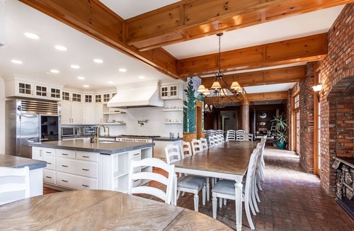 Anacortes House | Luxury Lodge with Indoor Pool