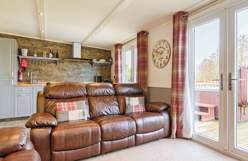 Pickering Ski Chalet | Luxury lodge with one double, ideal for couples.