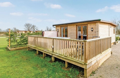 Pickering Ski Chalet | Luxury lodge with one double, ideal for couples.