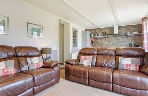 Pickering Ski Chalet | Luxury lodge with one double, ideal for couples.