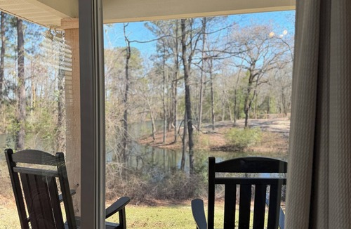 Elizabethtown Resort | Luxury Lodging, Lakefront View, 2 Queen Beds w/Private Bath, Private Patio.