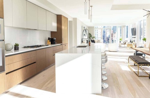 Near North Side Apartment | Luxury Loft Collection COMBO 01/02 | Terrace