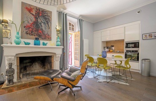 Aix-en-Provence House | Luxury Loft in Bastide XVIIEME 2 travelers, swimming pool, park, terrace 100m2
