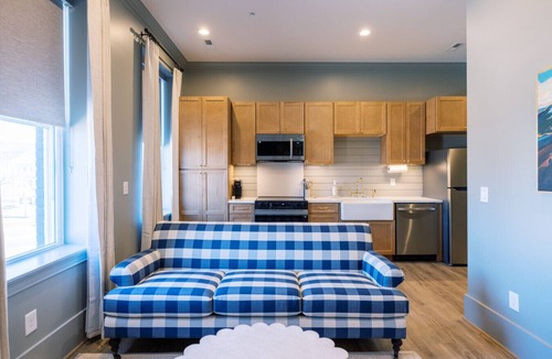 Jacksonville Apartment | Luxury Loft on Jacksonville’s Historic Square