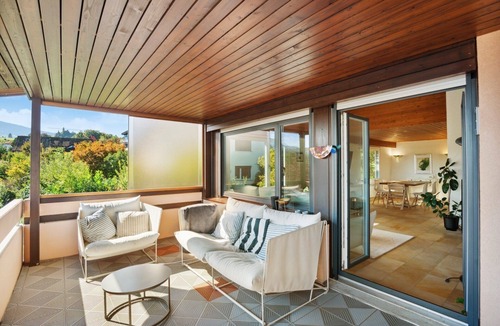 Horgen District Apartment | Luxury loft on Lake Zurich with garden & lake view