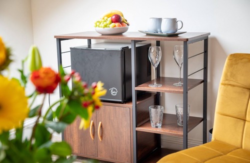 Whitehaven Apartment | Luxury Loft Studio Apartment - Town Centre