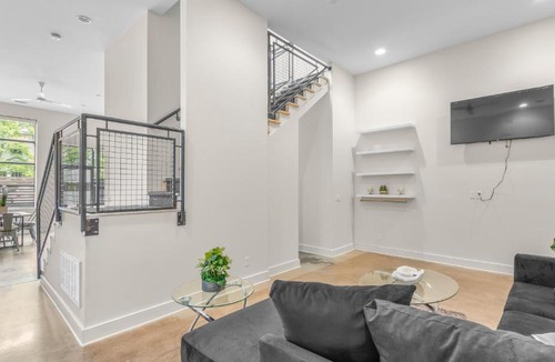 Norfolk Apartment | Luxury Loft