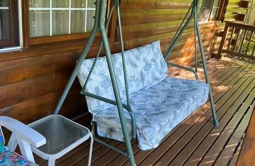 Lafontaine House | Luxury Log Cabin with work spaces, generator and car charger