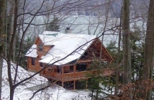 Skaneateles Cabin | Luxury Log Cabin in the Woods on Skaneateles Lake