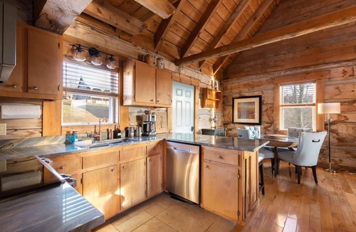 Vesta Cabin | Luxury Log Cabin with Copper Tub