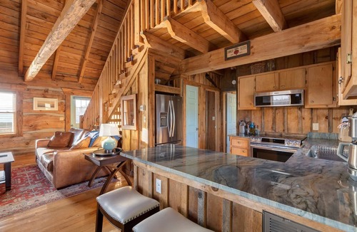 Vesta Cabin | Luxury Log Cabin with Copper Tub