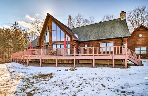 Hope House | Luxury Log Cabin w/EV Charger & Mtn Views!