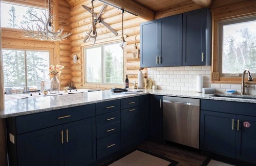 Tofte Cabin | Luxury Log Home on 5 acres Sawtooth Moutain Hideaway close to ski hill & hiking