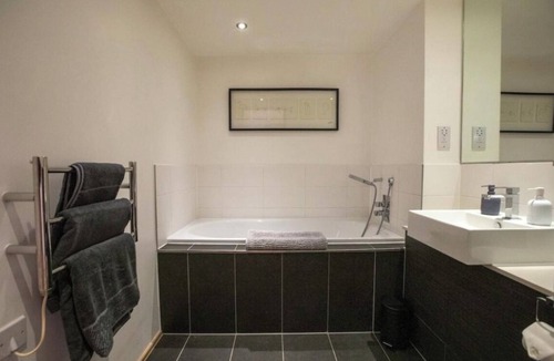 Dalgarno Apartment | Luxury London apartment