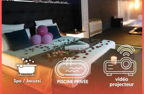 Chelles House | Luxury & Love - Indoor Swimming Pool & Cinema Room