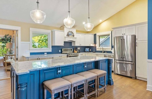 Macatawa House | Luxury Macatawa Beach Home with Stunning Lake Michigan Views