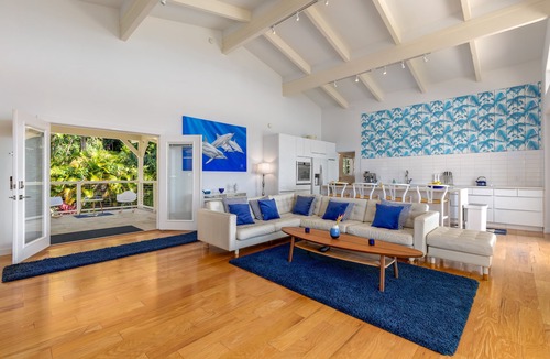 Honaunau-Napoopoo House | Luxury Magic Oceanview Home – Huge Terrace under roof & Hot Tub