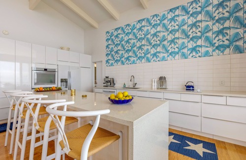 Honaunau-Napoopoo House | Luxury Magic Oceanview Home – Huge Terrace under roof & Hot Tub