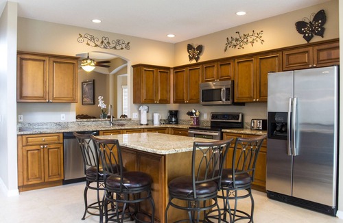 Lake Berkley Villa | Luxury magnificent Pool/Spa Lakefront View Free WiFi Game Room