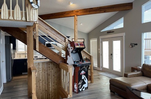 Rocky Mount House | Luxury Main Channel Lake House, Dock, Party Bar