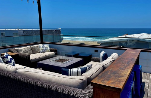 The Strand House | Luxury Manhattan Beach Home Steps from the Sand + Rooftop Deck