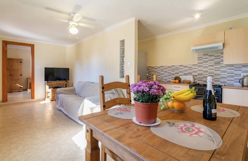 Villena House | Luxury Mansion "Casa Solariega Luxury Mansion in V" with Shared Pool, Garden, Terrace, A/C & Wi-Fi