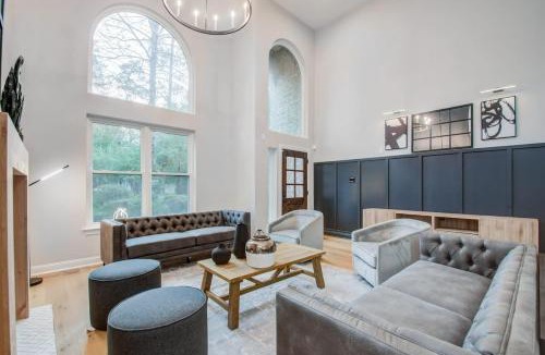 Alden Bridge House | Luxury Mansion Dream Home - 6 Bed Pool Grill