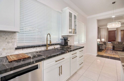 Elk Grove House | Luxury Mansion House