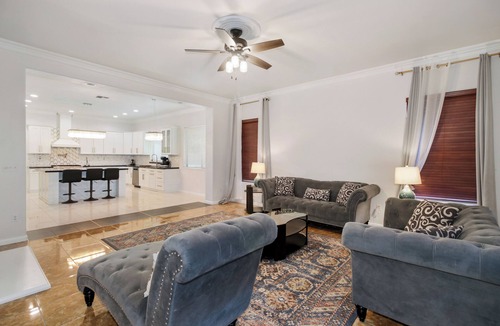 Elk Grove House | Luxury Mansion House