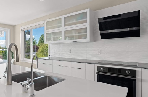 White Center House | Luxury mansion in West Seattle.