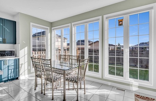 Thorold House | Luxury Mansion with Chefs Kitchen by Niagara Falls