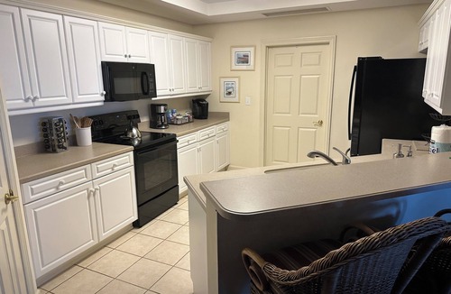 Arcadian Shores Condo | Luxury Margate 4bdrm condo in Kingston Resorts! Book now-reserve your vacation!