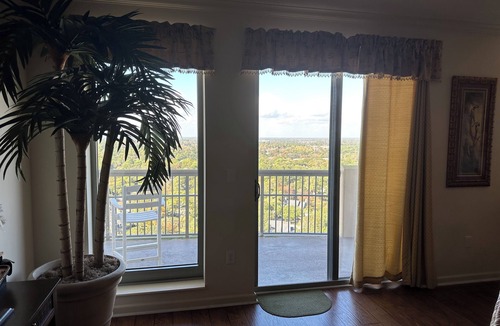 Arcadian Shores Condo | Luxury Margate 4bdrm condo in Kingston Resorts! Book now-reserve your vacation!