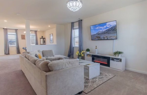 Acton House | Luxury Meets Comfort